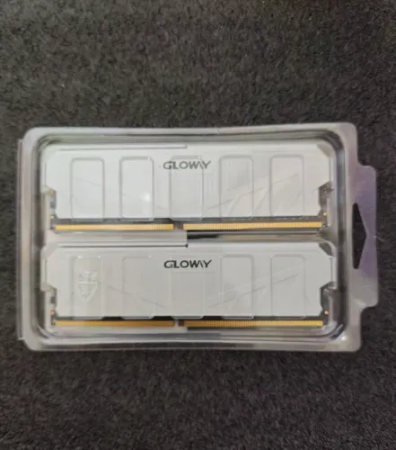 Memória RAM 32GB (2x16GB) Gloway DDR4 3200MHz CL18 Branca - Excelente Estado