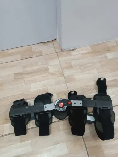 IMOBILIZADOR DE JOELHO 