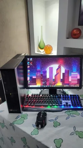 Pc intel Quad Core 2.6 GHz, Memória 10 Gb, Monitor 17 Pol, HD 500 Gb, Bem Rápido, Tudo OK.