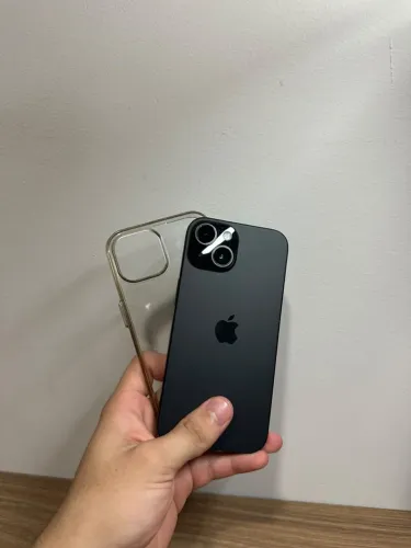 iPhone 15 128GB
