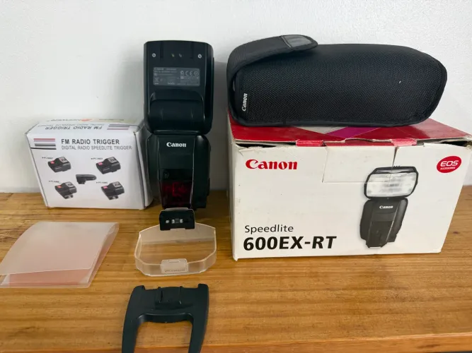 Flash Canon Speedlite 600EX-RT + Transmissor + Adaptador Bowens  | Completo | Ótimo estado