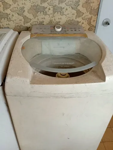 Máquina de lavar com defeito