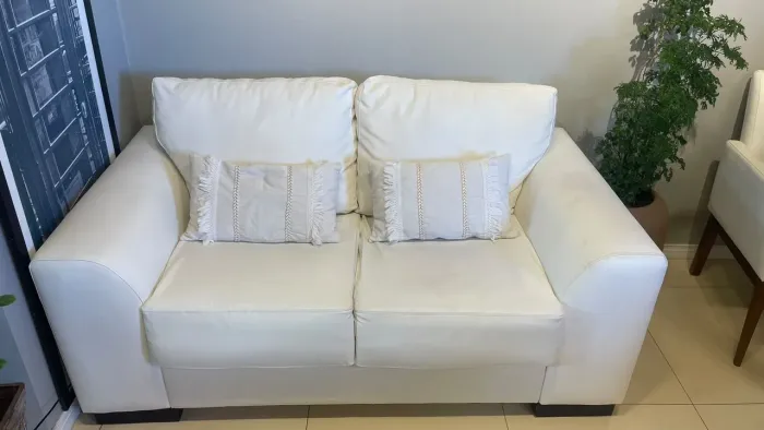 Vendo sofá com poltrona