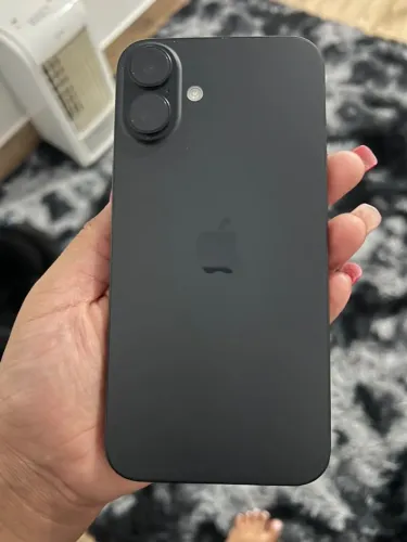 Vendo iPhone 16 plus 