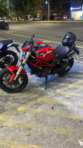 Ducati monster 796