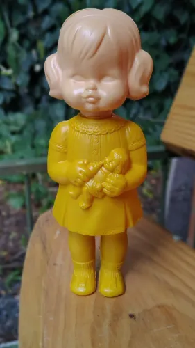 Boneca antiga plástico Mãezinha