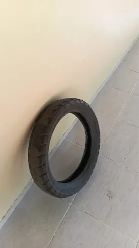 Pneu xre 300, lander