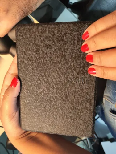 Kindle 10ª Geração com capa