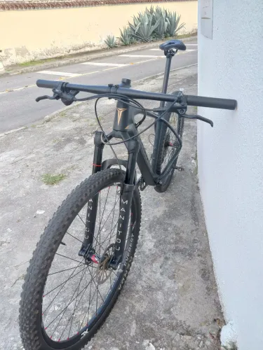 MTB carbono 10,9 kg
