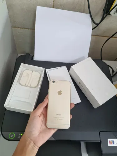Iphone 6 de 128GB. Não liga. Para peças. Vai na caixa, mas sem o carregador.