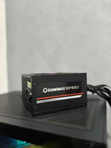 Fonte GameMax GP650 - 650W