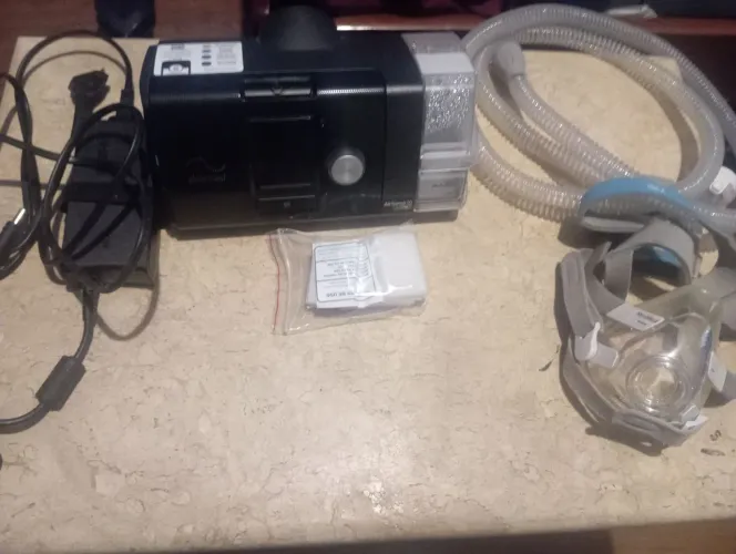 CPAP Resmed Air Sense 10 com umidificador
