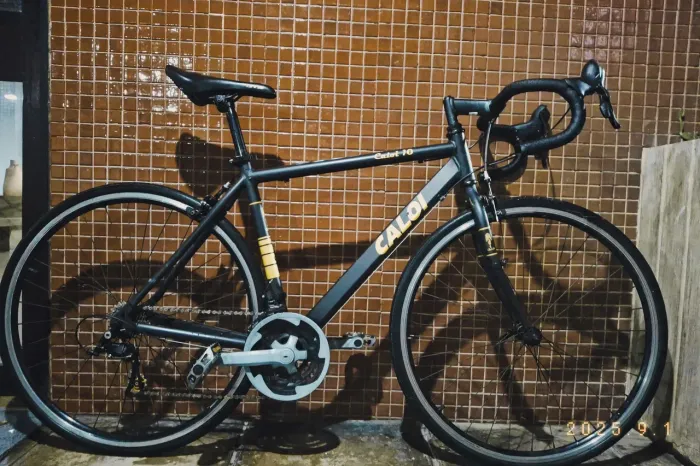 Bicicleta Speed Caloi 10 com STI 