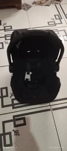 Bebe conforto práticamente novo