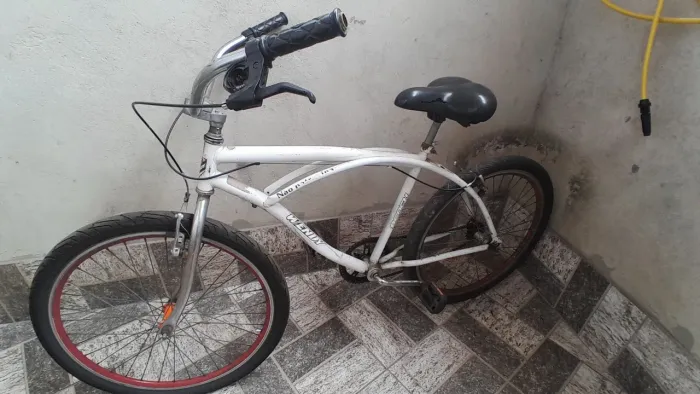 Bicicleta aro 26 branca