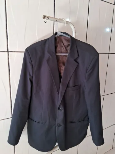 Terno semi novo tamanho 56