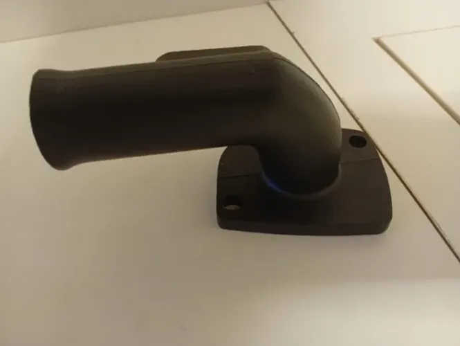 Flange Saída Agua Cabeçote Fluxo Cruzado Golf - Preto Peça do Motor