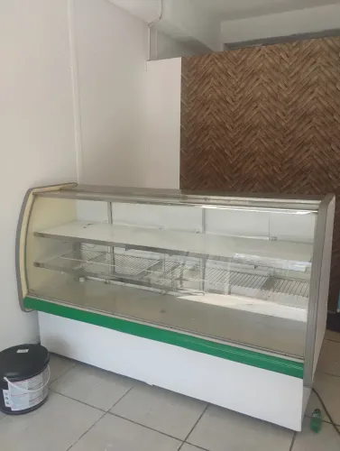 vendo balcão refrigerado