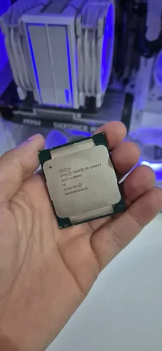 Xeon 2666v3
