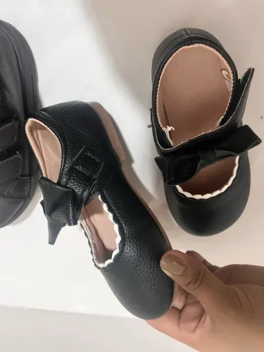 2 pares de sapatos