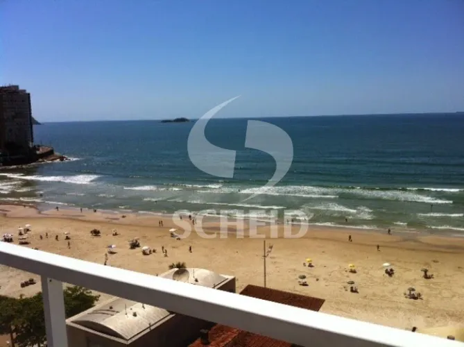 Apartamento à venda em Pitangueiras Guarujá - Frente para o mar.