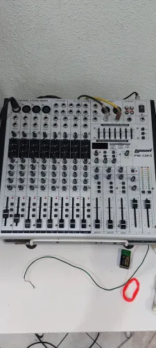 Mesa de som Lexsen PM-12ES