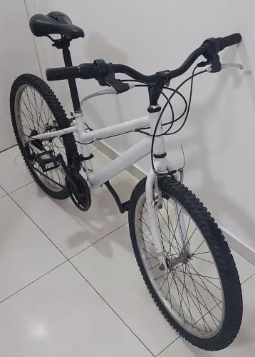 Bicicleta Caloi aro 26 feminina