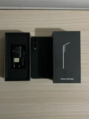 Samsung Galaxy S25 Edge / 512GB / 12GB RAM / Preto