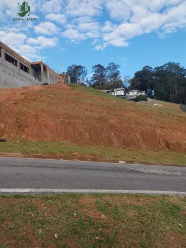 Terreno a venda no Condomínio Quintas da Boa Vista - Atibaia SP.