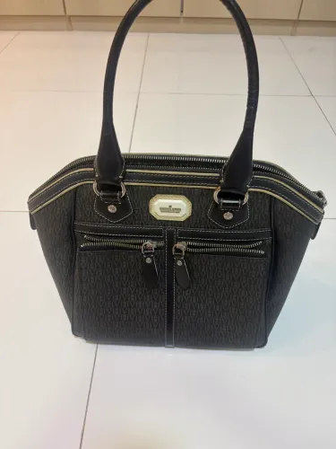 Vendo bolsa da Victor Hugo original 