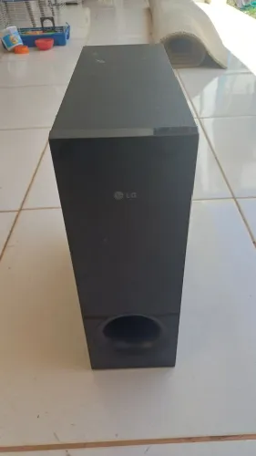 Subwoofer LG Home Theater ou Carro