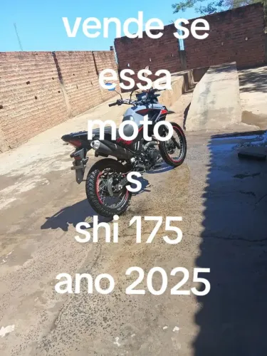 Vende se essa moto