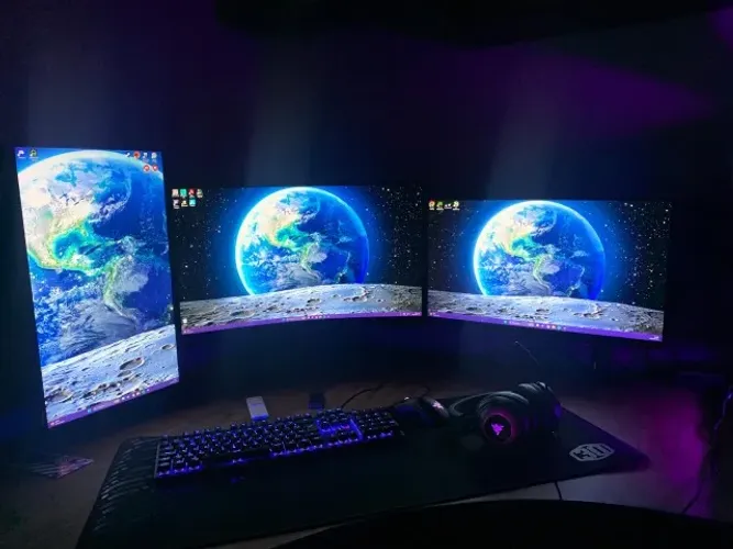 PC Gamer + Monitores