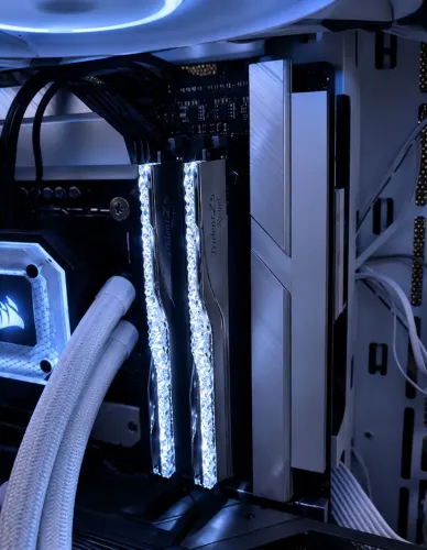 Memória RAM G.Skill Trident Z5 Royal Silver 64GB (2x32GB) DDR5 6400MHz CL32 RGB