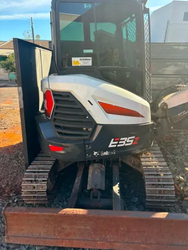 Mini Escavadeira BobCat 2025 E35Z Nova 788 Horas