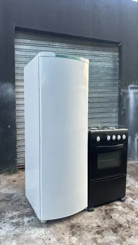 Geladeira e fogão