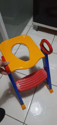 Escada infantil para sanitário