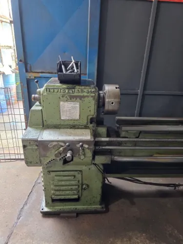 TORNO MECÂNICO INVICTA 400