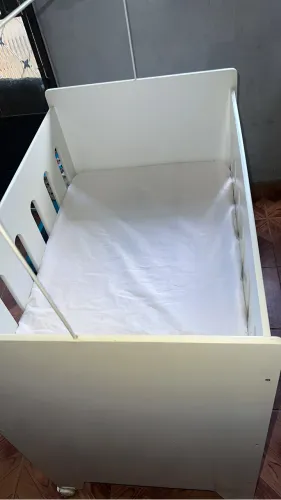 Berço com colchão