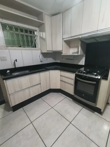 Casa com 2 Quarto(s) e 2 banheiro(s) para Alugar, 75 m² por R$ 4000 / Mês