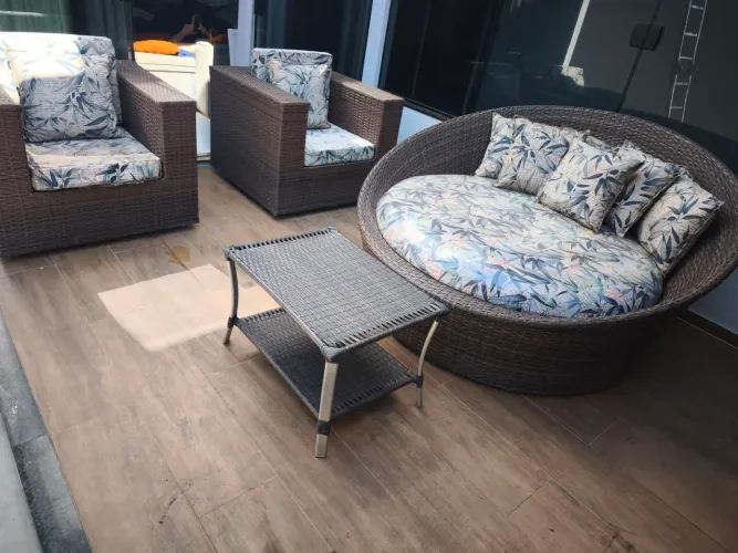 Chaise Poltrona Redonda 160 cm com 2 poltronas e mesa Area Externa