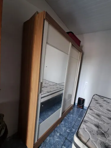 Guardar roupas preço de desapego 