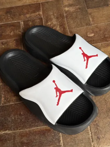 Chinelo slide Jordan 