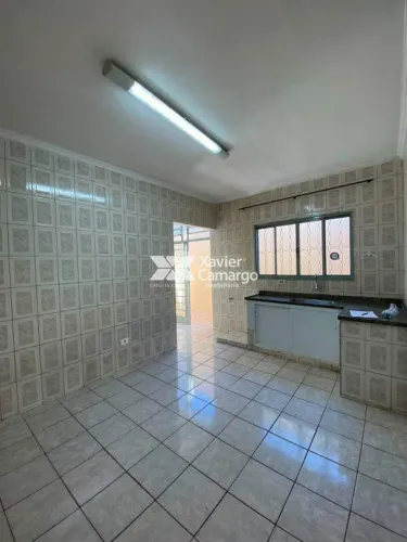 Casa com 2 quartos para locação no Bairro do Estádio - Rio Claro/SP