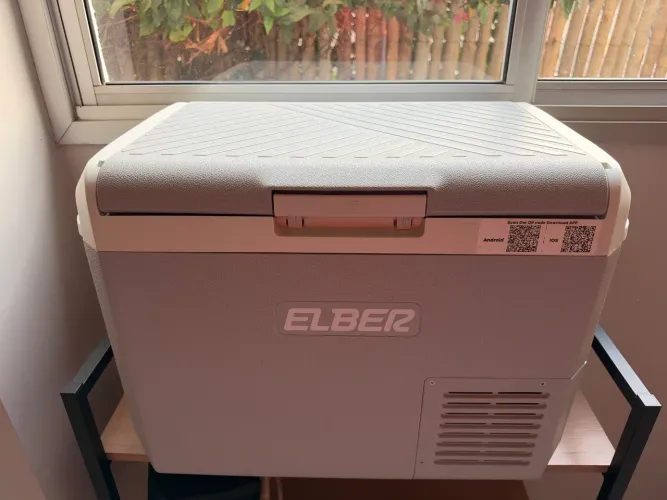 Geladeira Elber 30L 12V/220V - Pouquíssimo Uso + Fontes