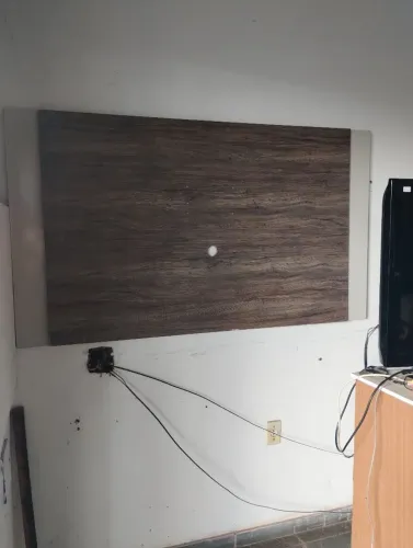 PROMOÇÃO PAINEL PARA TV ATÉ 42" USADO 