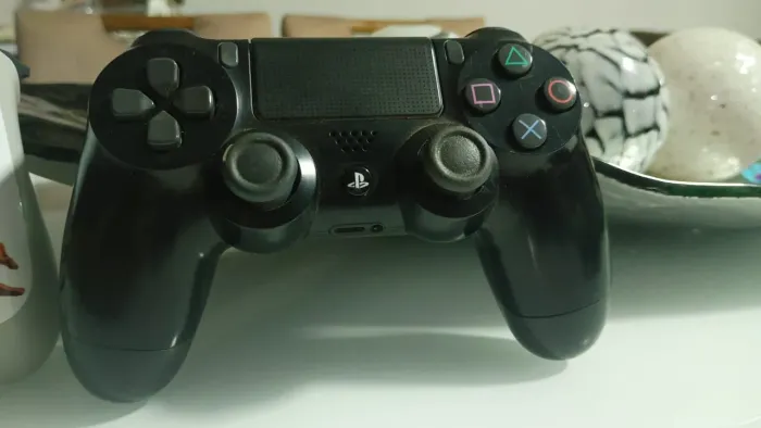 Controle ps4 original + 1 segunda linha 