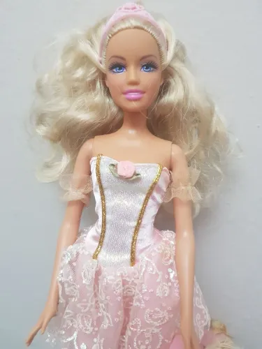 Boneca Barbie Bailarina princesa Clara de "Barbie e o Quebra-Nozes"