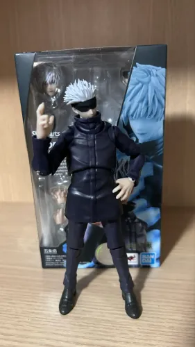 Satoru Gojo - SH Figuarts Bandai