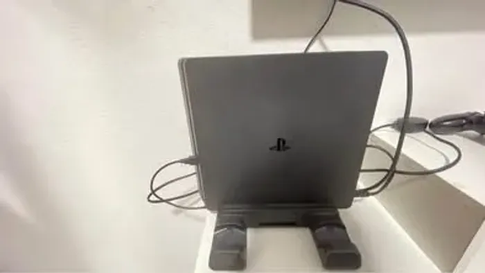 PS4 slim